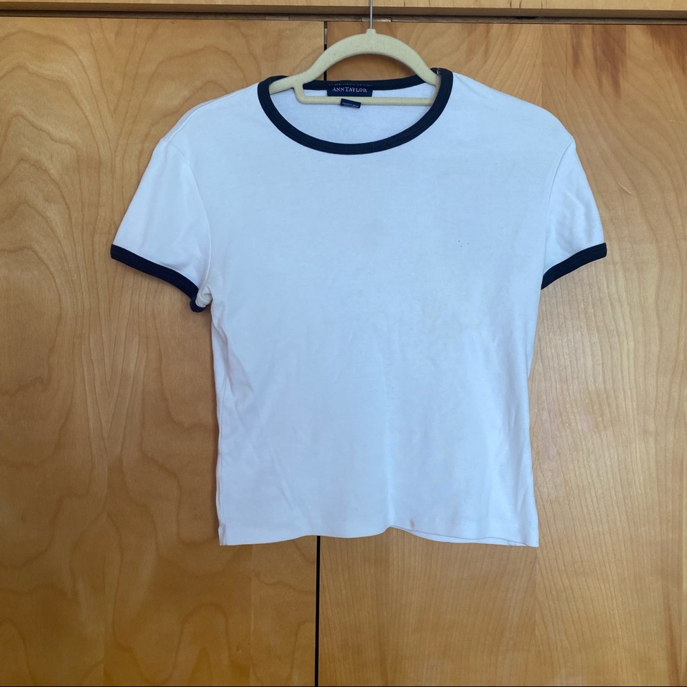 Vintage Ann Taylor White Navy Neck Tee (sz M)